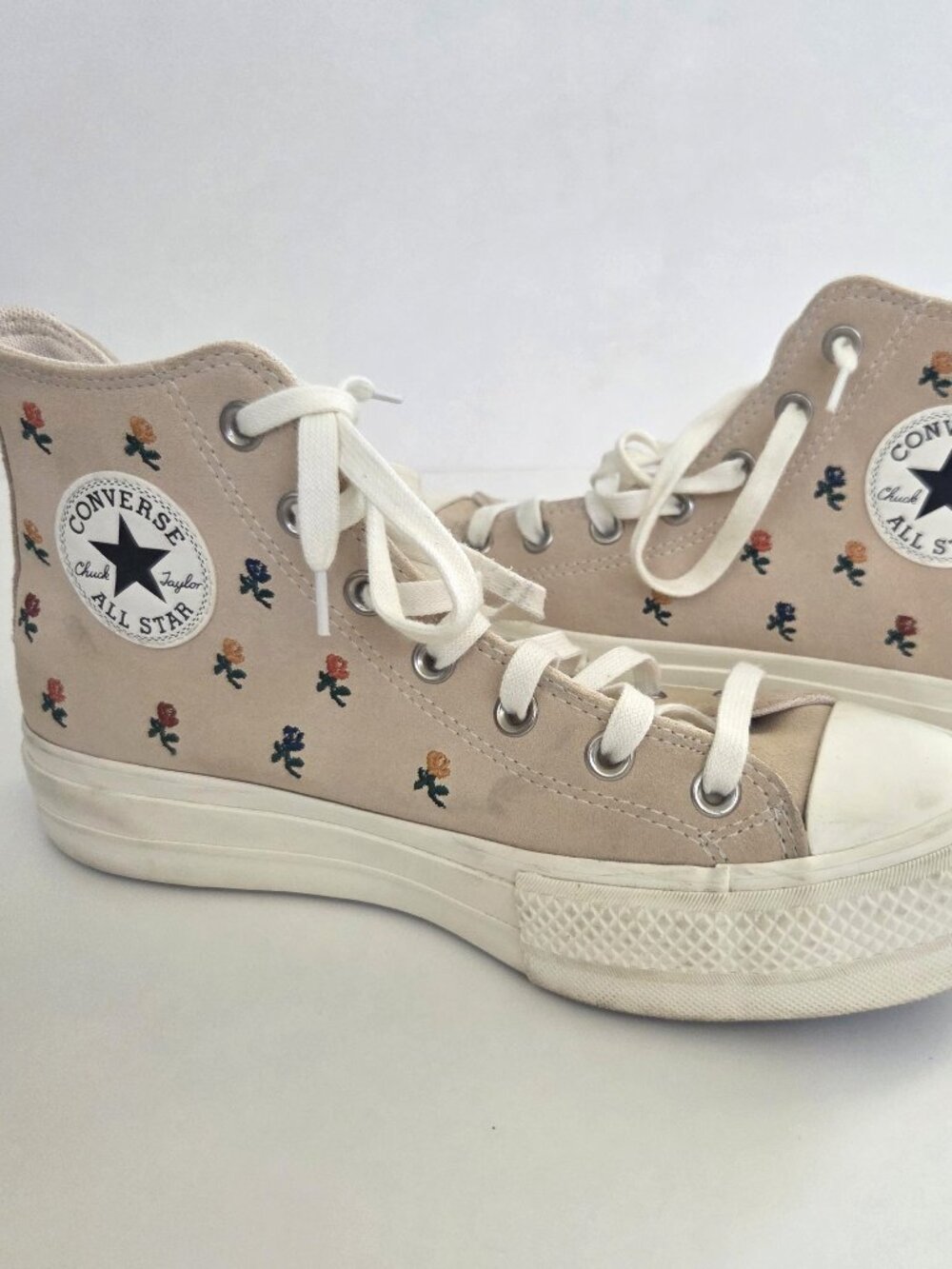 Converse Chuck Taylor AS Lift Platform W8.5 High Top Beige Suede Embroider Roses